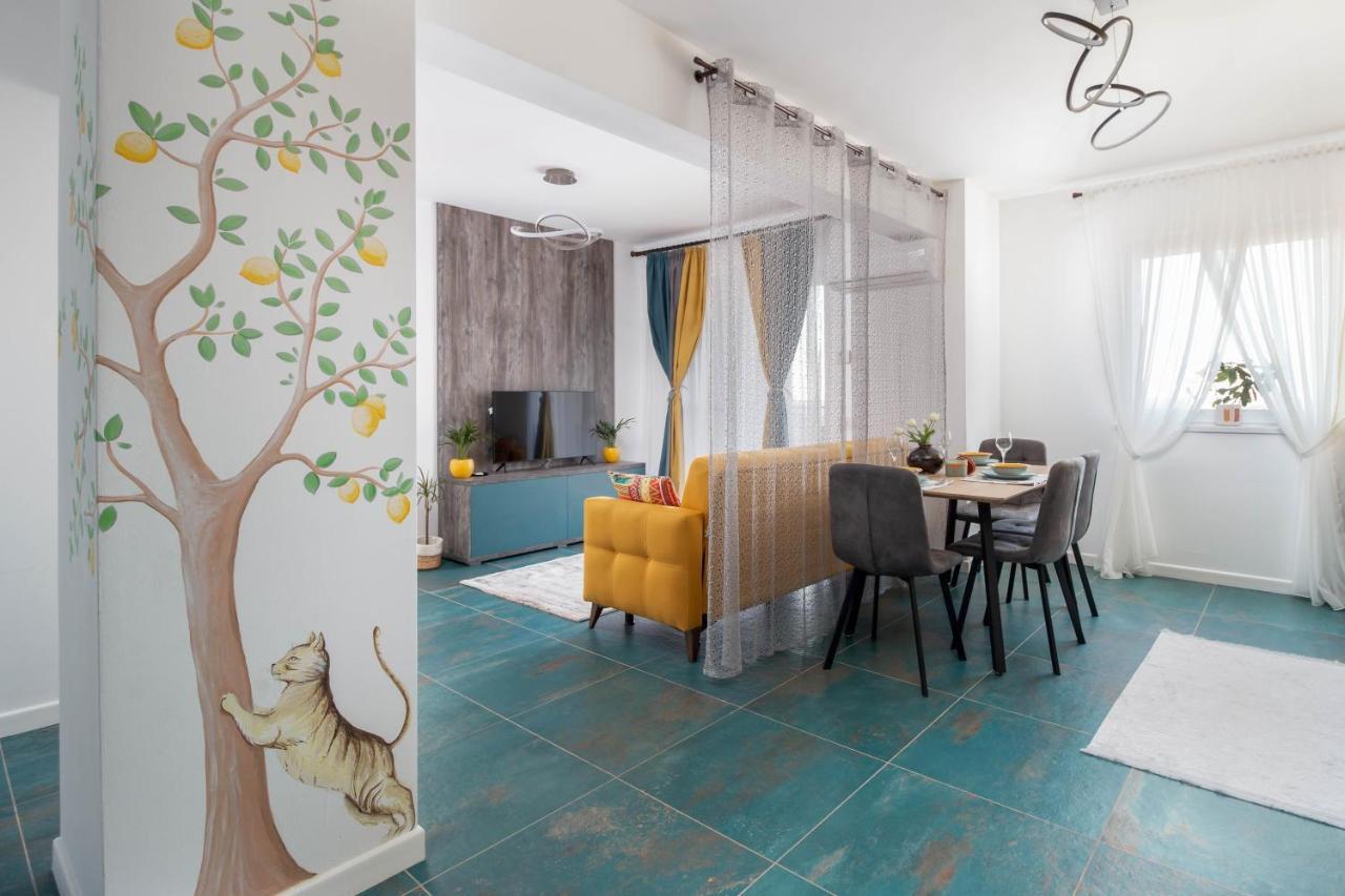 Talida'S Apartment Colorful And Brightnes Oradea Exterior photo