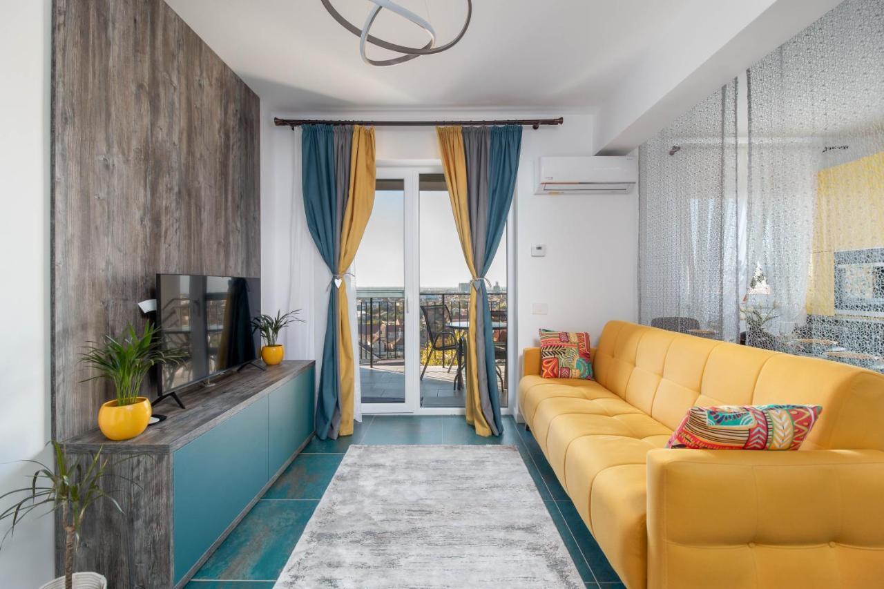 Talida'S Apartment Colorful And Brightnes Oradea Exterior photo